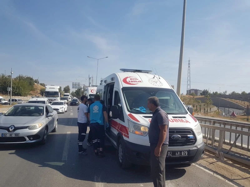 Adıyaman’da beton mikseri ile otomobil çarpıştı: 1 yaralı 