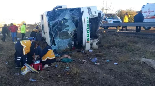 Aksaray’da yolcu otobüsü devrildi: 7 ölü, 25 yaralı 