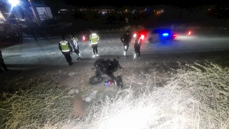 Şanlıurfa’da polis motosikletiyle otomobil çarpıştı: 2 polis yaralı 