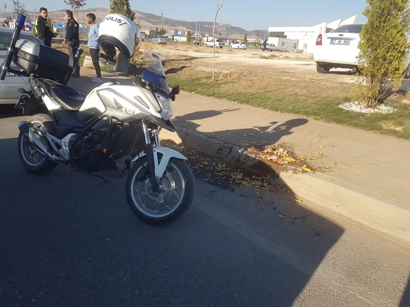 Adıyaman’da hastaneye giden kadına otomobil çarptı 