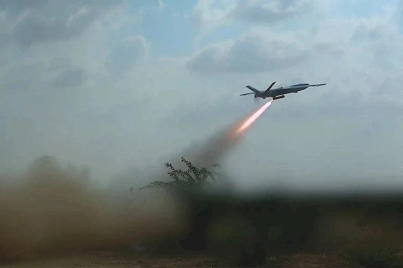 Ensarullah, Tel Aviv ve ABD savaş gemisini hedef aldı