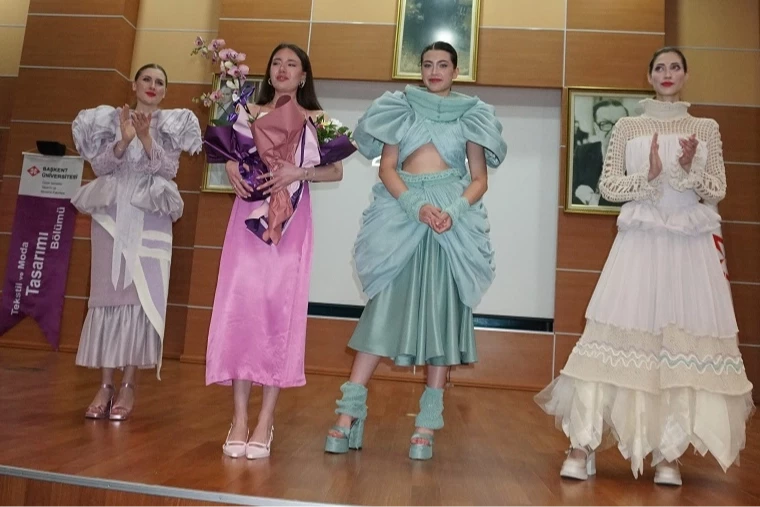 Alın terlerini kumaşa döktüler!