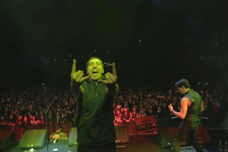 maNga, Jolly Joker ile Türkiye Turnesinde