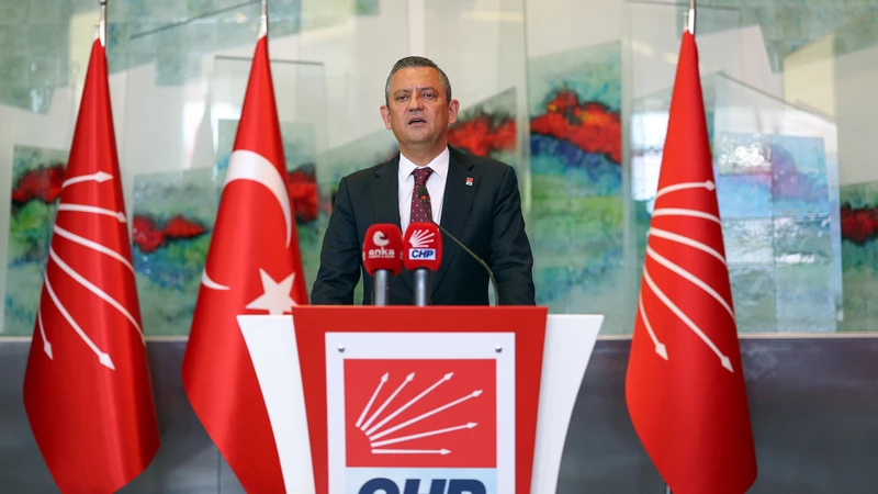 CHP Lideri Özel