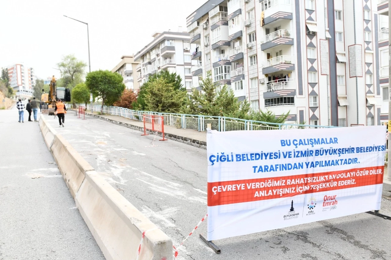 İzmir Çiğli’de heyelan bölgesine hızlı müdahale