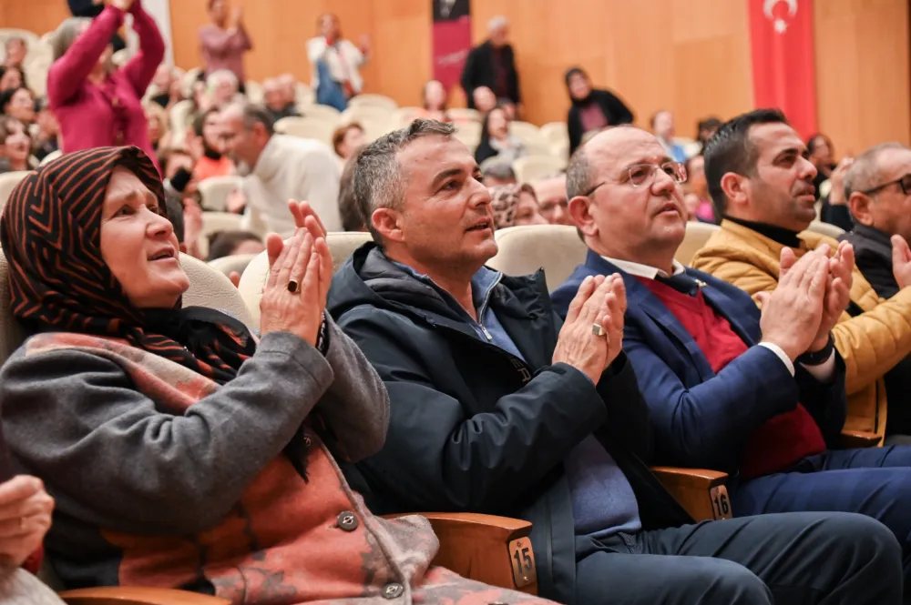 MANAVGAT BELEDİYESİ TÜRK HALK MÜZİĞİ TOPLULUĞU’NDAN “BAŞÖĞRETMEN MUSTAFA KEMAL ATATÜRK” KONSERİ