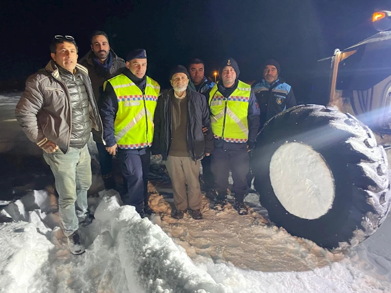 Malatya Büyükşehir Belediyesi ekipleri 75 yaşındaki Mustafa Akıcı