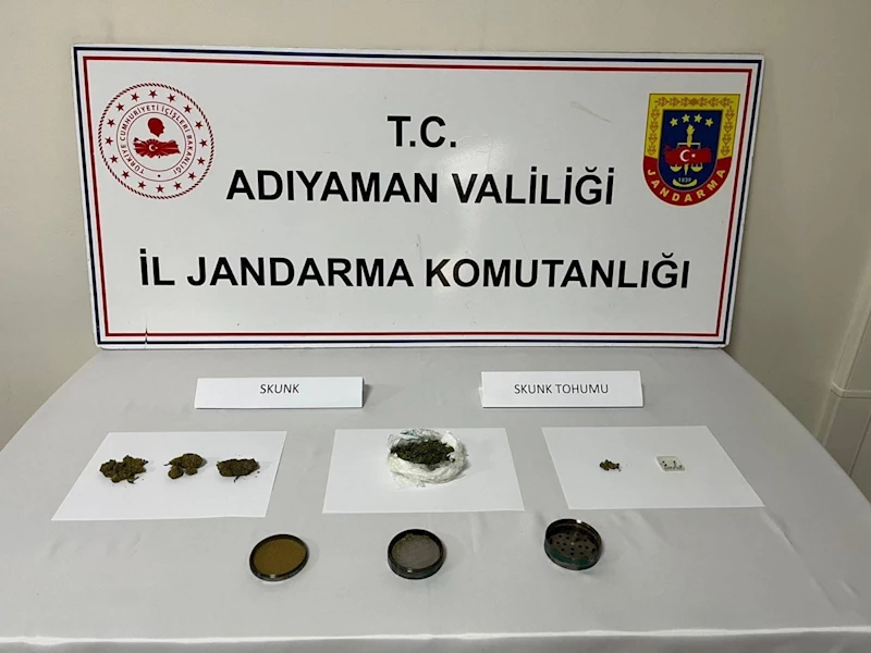 Adıyaman’da durdurulan araçta uyuşturucu ele geçirildi: 1 gözaltı 