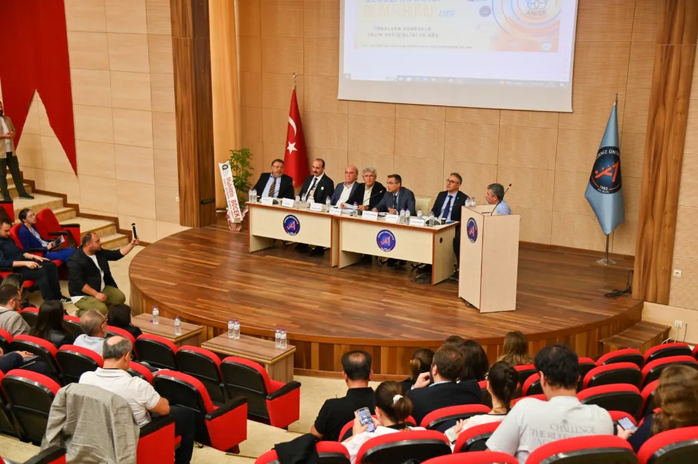 BAŞKAN KARA ANTALYA ULUSLARARASI BİLİM FORUMU’NA KATILDI