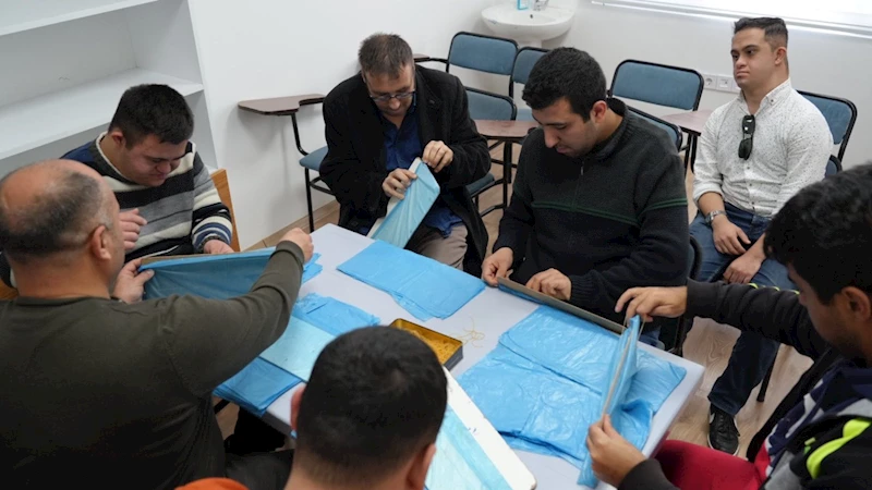 Adıyaman Belediyesi’nden özel gereksimli öğrenciler için galoş atölyesi  - Videolu Haber