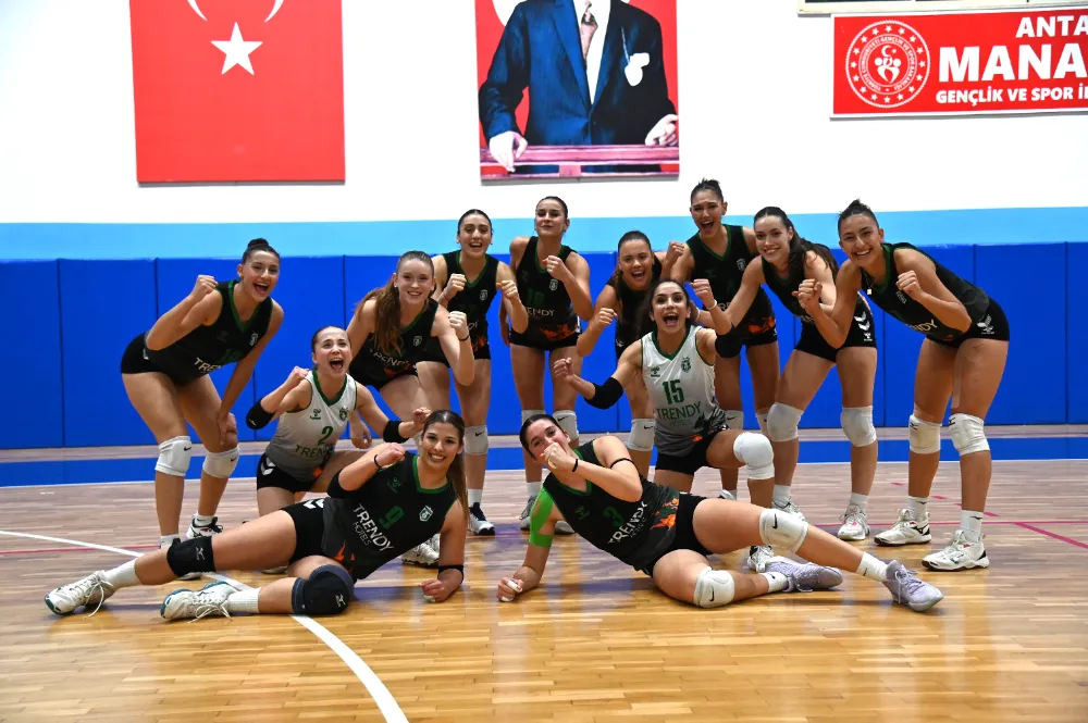 TRENDY HOTELS MANAVGAT BELEDİYESPOR, FETHİYE VOLEYBOL’U RAHAT GEÇTİ