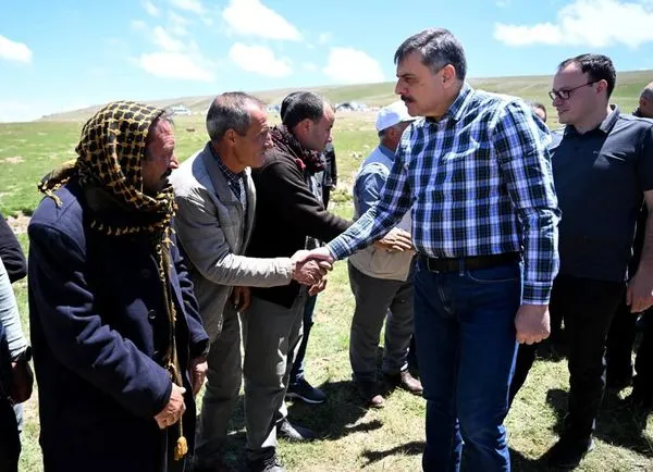 Erzurum Valisi Çiftçi’den Dumlubaba şehitliğine ziyaret 