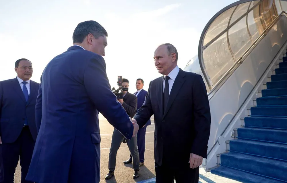 Putin, ikili görüşmeler yapmak üzere ŞİÖ zirvesinden bir gün önce Astana