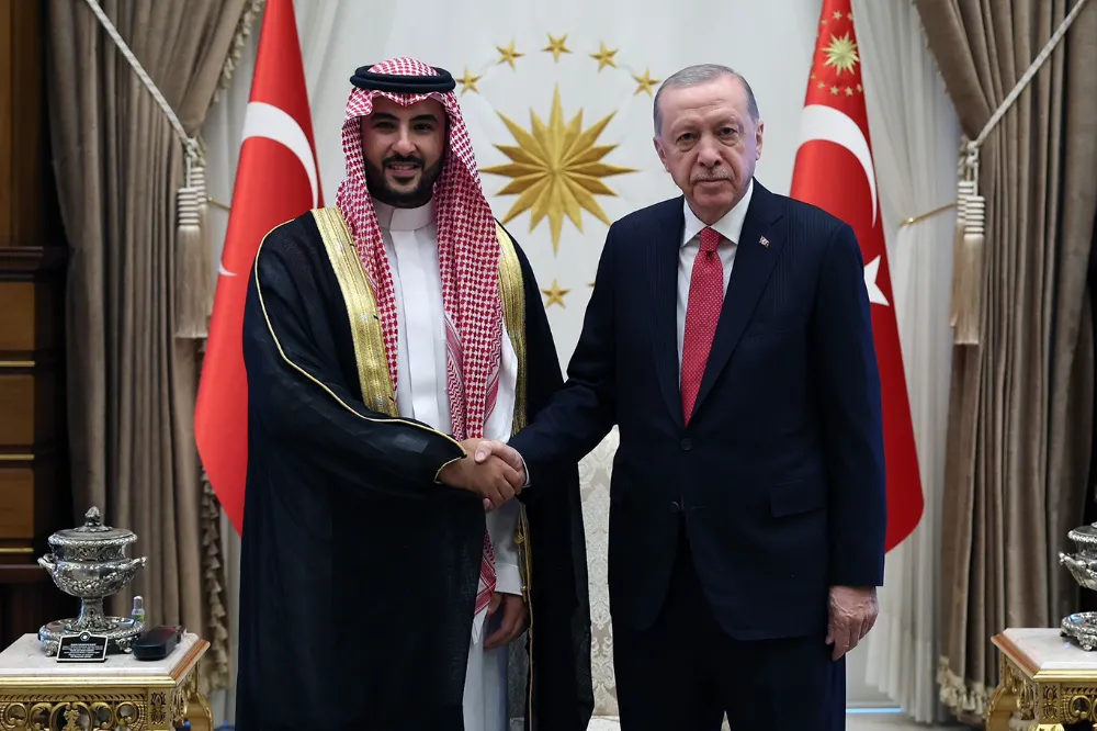 Cumhurbaşkanı Erdoğan, Suudi Arabistan Savunma Bakanı Selman’ı kabul etti