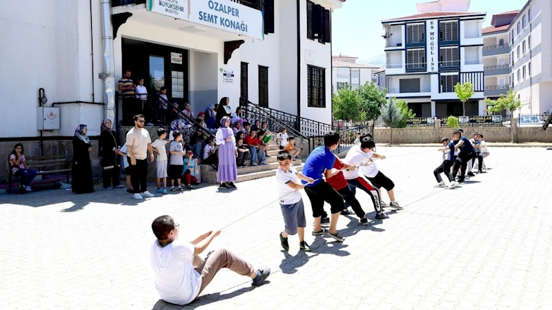 Büyükşehir Belediyesi merkezlerinde yaz okulu başladı: 