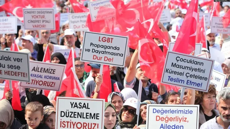 İstanbul  İstanbul’da “nefret söylemi” Ankara’da devlet desteğine tepki vardı