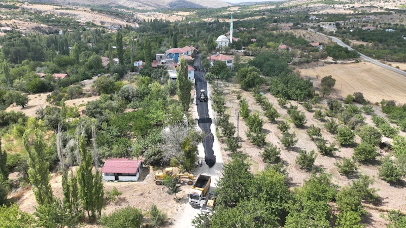 Belediye Kırsaldaki yol bağlantılarını güçlendiriyor 