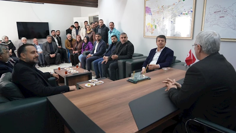 Başkan Tutdere, CHP heyetiyle birlikte AK Parti il başkanlığını ziyaret etti 