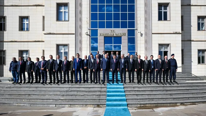 Yılmaz Tunç ve Ramazan Can Kırıkkale’de