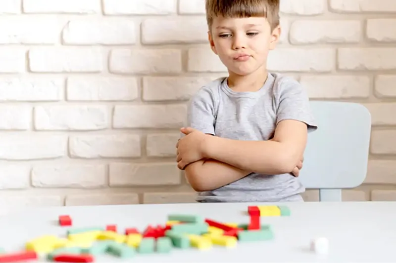 DEHB tedavisinde hekim-aile-öğretmen iş birliği şart!