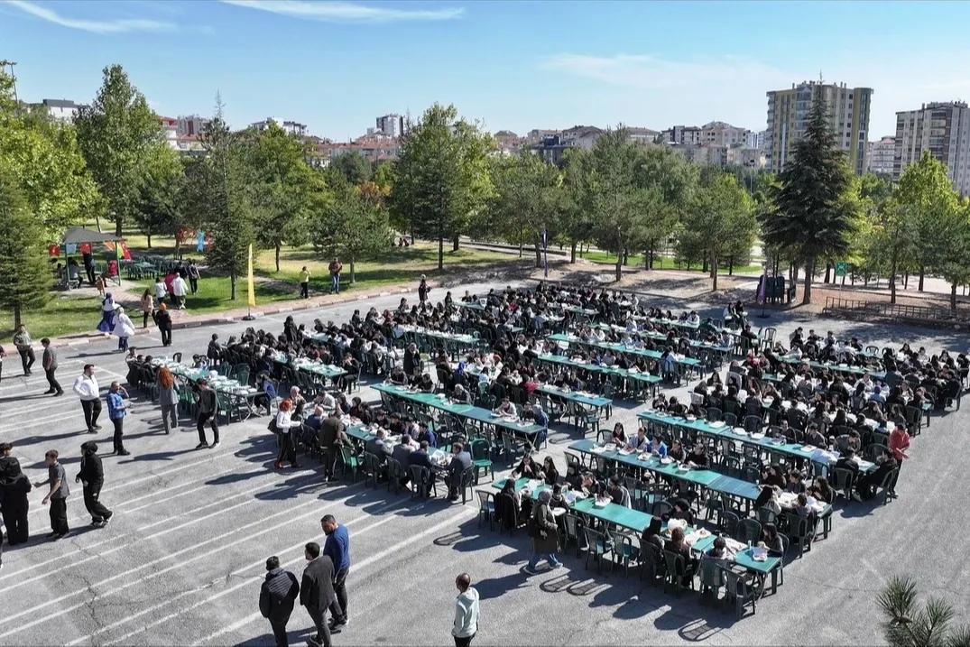 Ahmet Çolakbayrakdar