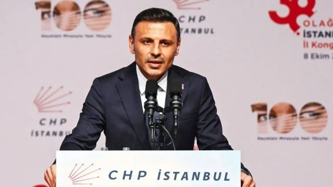 CHP İstanbul İl Kongresi’nde Özgür Çelik yeniden başkan seçildi