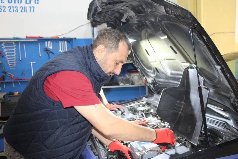 Oto bakım ustası Çaka: Tedbiri son dakikaya bırakmamak gerekiyor