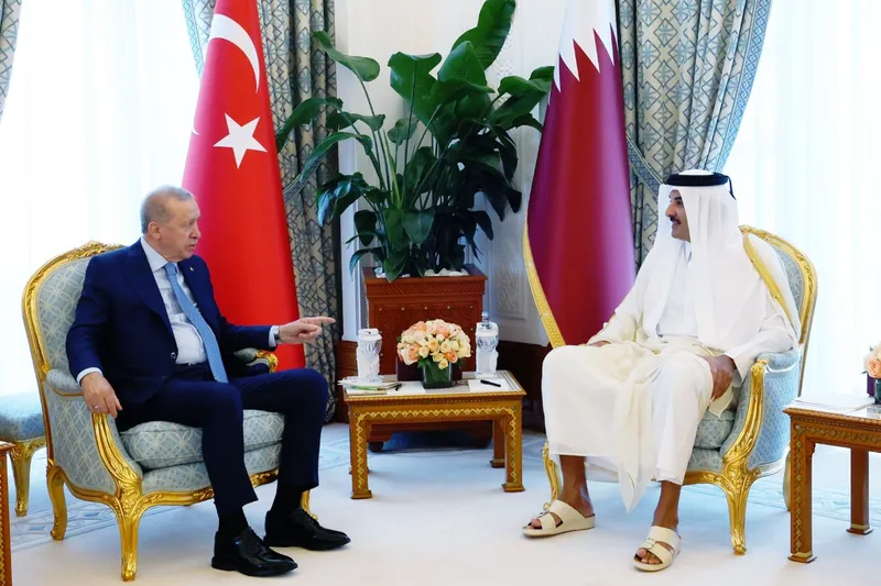 Cumhurbaşkanı Erdoğan, Katar Emiri Şeyh Temim ile görüştü