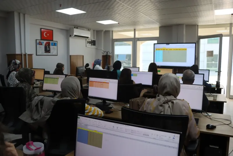 Büyükşehir, Bilgisayar Operatörlüğü Eğitimi Sunuyor