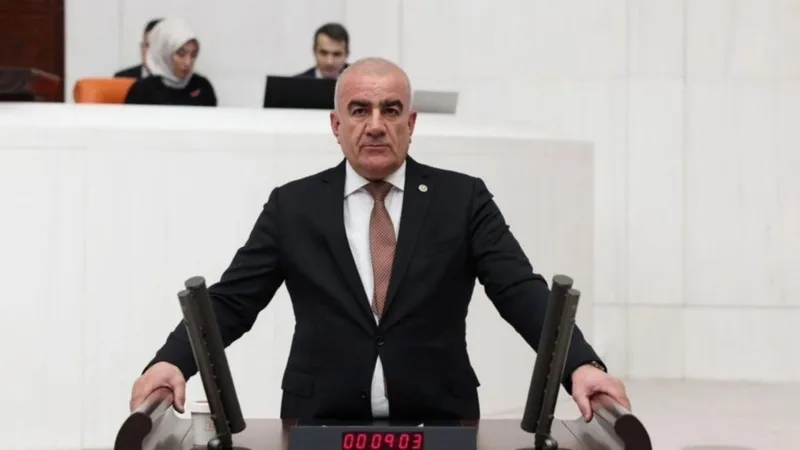 Milletvekili Özhan’dan Adıyaman’a yeni kütüphane müjdesi 