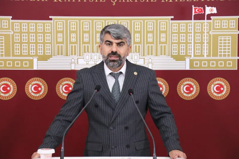 HÜDA PAR Milletvekili Dinç’ten sosyal medya için yaş sınırlaması ve kimlik doğrulaması talebi