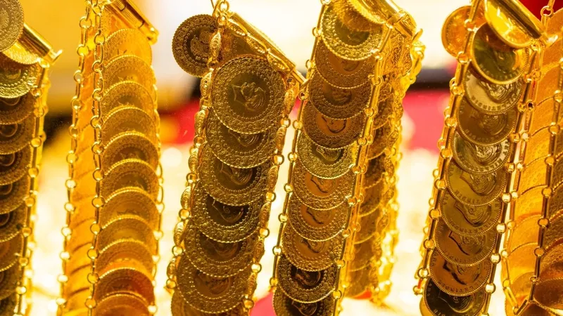 Altının gramı 5 bin 743 liradan işlem görüyor