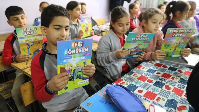 Haliliye Belediyesi, Şanlıurfa’da okullarda sıfır atık kültürünü yaygınlaştırıyor 