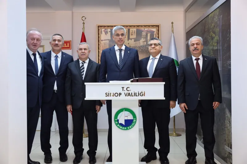 Sağlık Bakanı Memişoğlu Sinop’u ziyaret etti