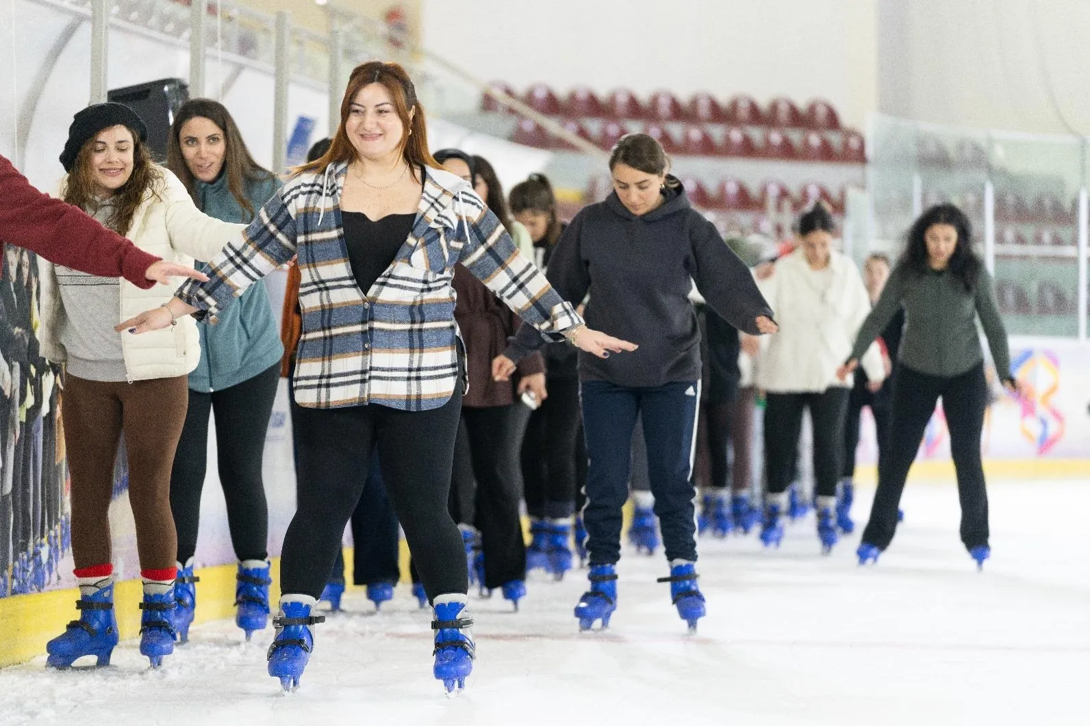 Büyükşehir Kültürpark ve Bostanlı’da buz pisti kuruyor