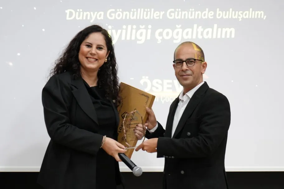 LÖSEV’den İGFA’ya Yılın Basın Gönüllüsü plaketi