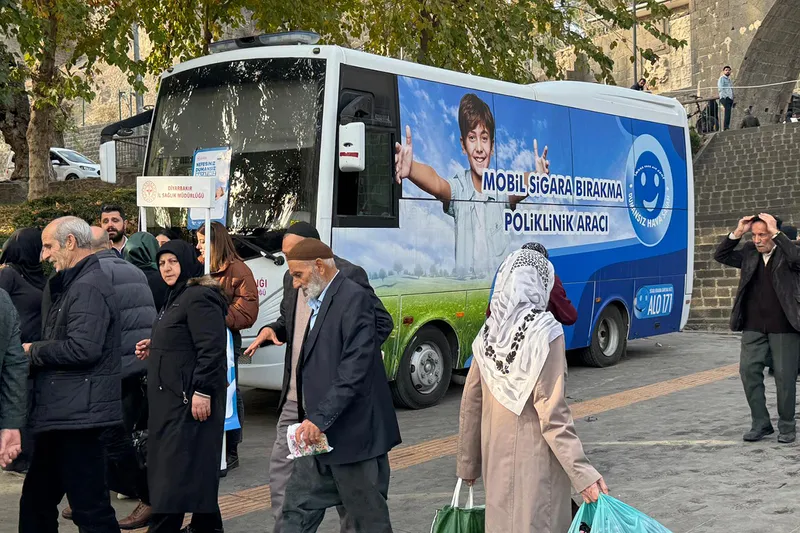 Diyarbakır’da sigarayla mücadele sokağa taşındı