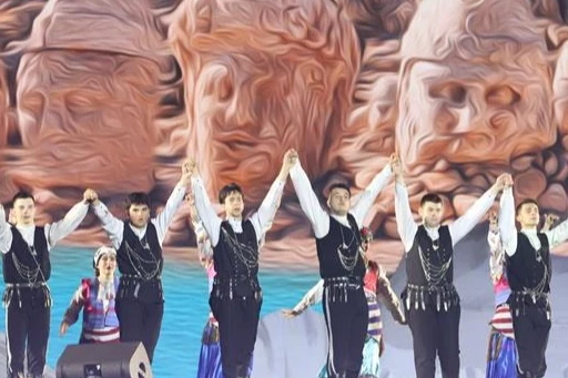 Bursa İnegöl Belediyesi Halk Dansları Topluluğu Aktau’da büyük beğeni topladı