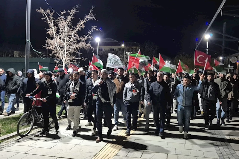 Van Yüzüncü Yıl Üniversitesi’nde ‘Tekbir Cuması’ yürüyüşü etkinliği düzenlendi