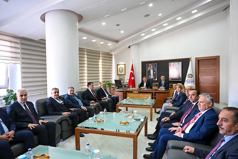 Bakan Yumaklı zirai donun etkilerini sahada görmek için Malatya
