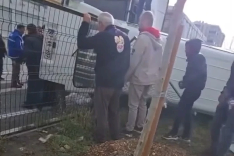 Mardin’de tır ile hafif ticari araç çarpıştı: 1 yaralı 