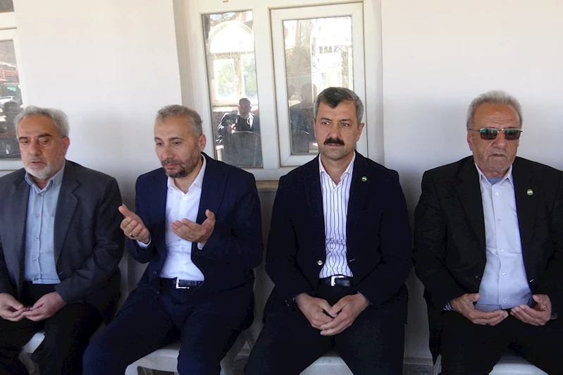 HÜDA PAR Genel Başkan yardımcıları vefat eden ilçe başkanlarının taziyesine katıldı