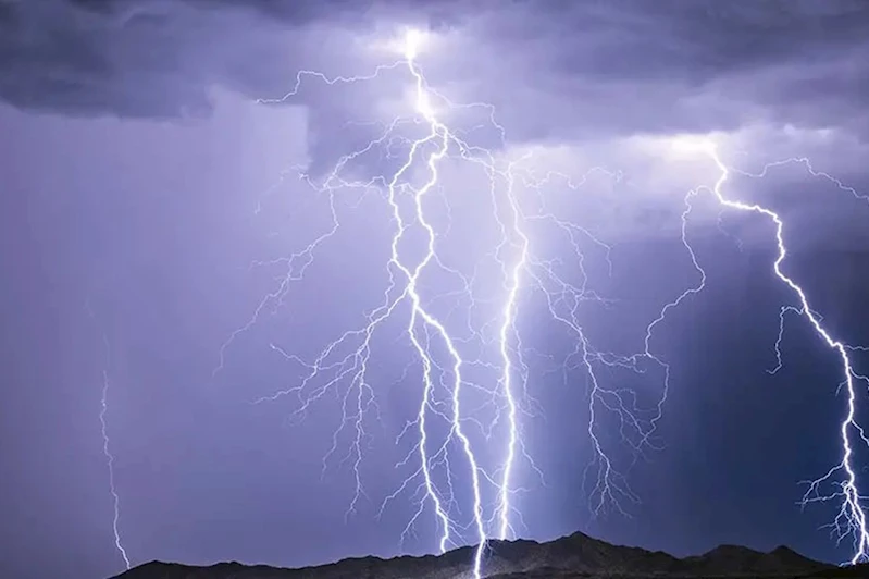 Meteorolojiden gök gürültülü sağanak uyarısı