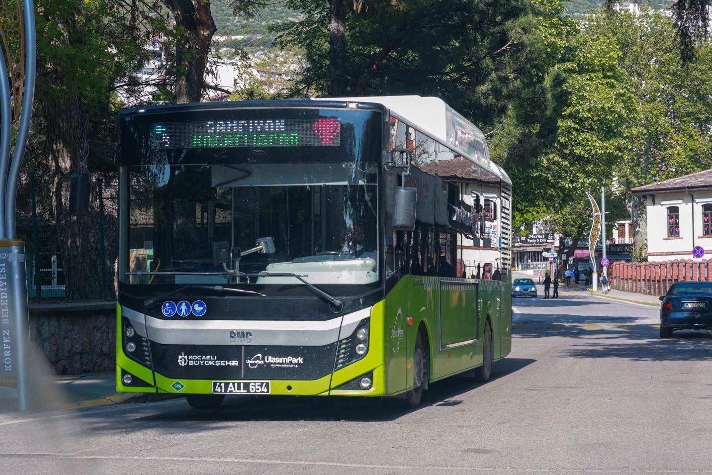 Kocaeli otobüs ve tramvaylarına 