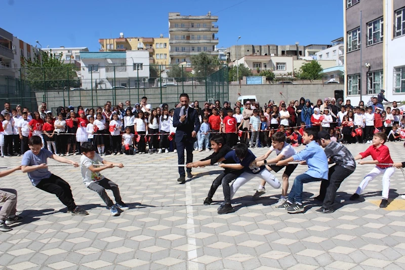 Kahta’da 23 Nisan Ulusal Egemenlik ve Çocuk Bayramı kutlandı 