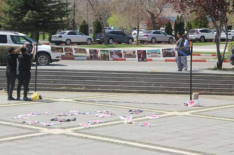 İlahiyat öğrencilerinden duyarlılık etkinliği