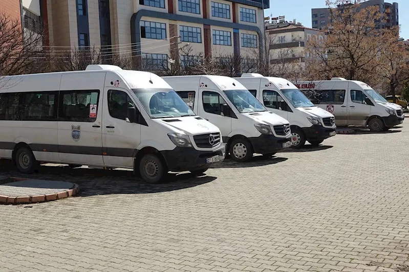 Servis araçlarında yaş sınırı yükseltildi