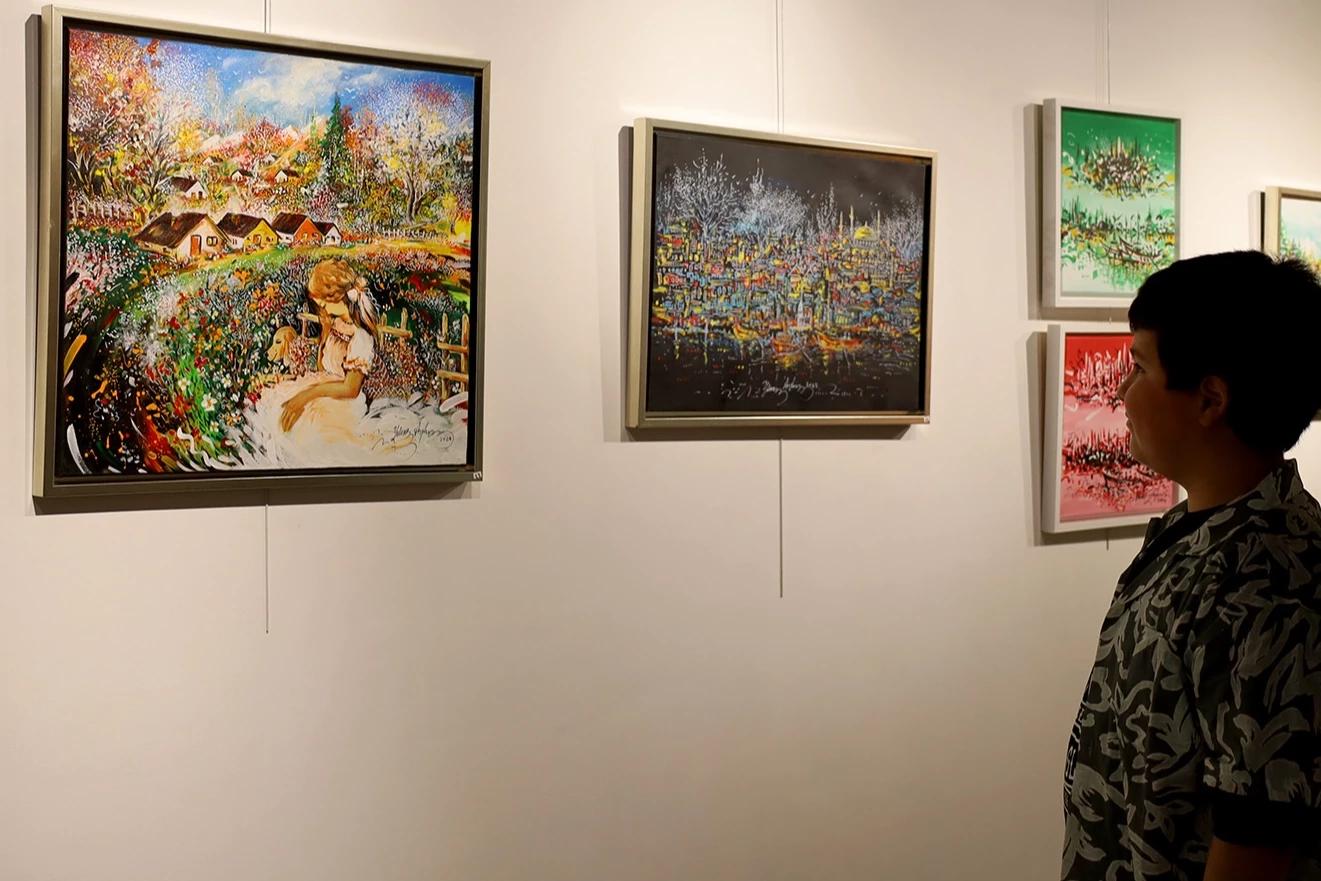 OSM’de ‘Duyguların Renk Dansı’ sergisi açıldı