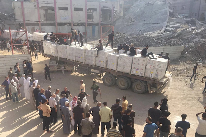 Yardım konvoylarının güvenliğini sağlayan 10 Filistinli şehit edildi