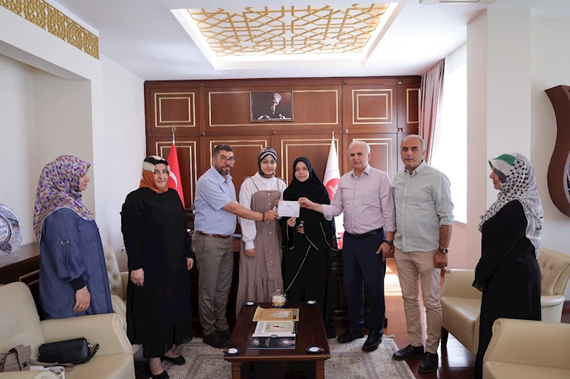 İmam hatip öğrencilerinden Gazze için anlamlı bağış